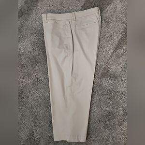 Gloria Vanderbilt Khaki Unitd. Cotton Pant in Tan, size 8,